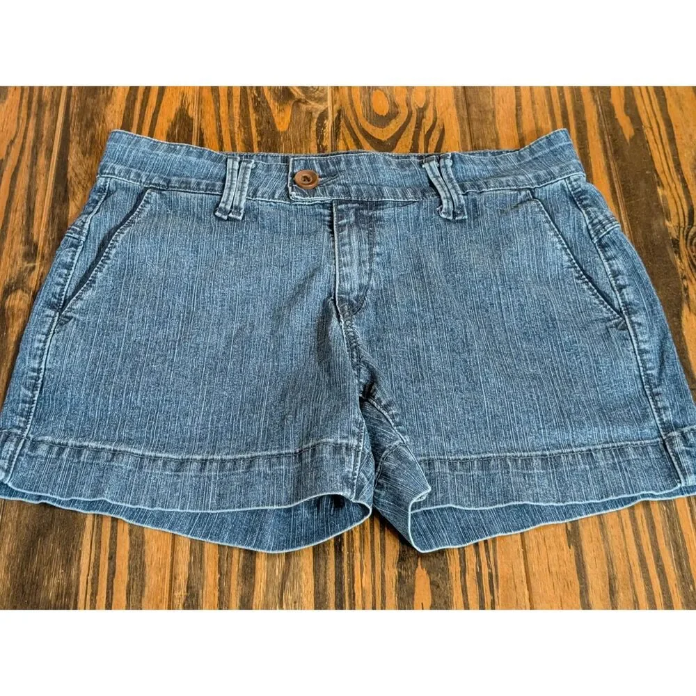 Signature Levi Strauss Wide Hem Denim Trouser Shorts Flap Pockets - Size 8